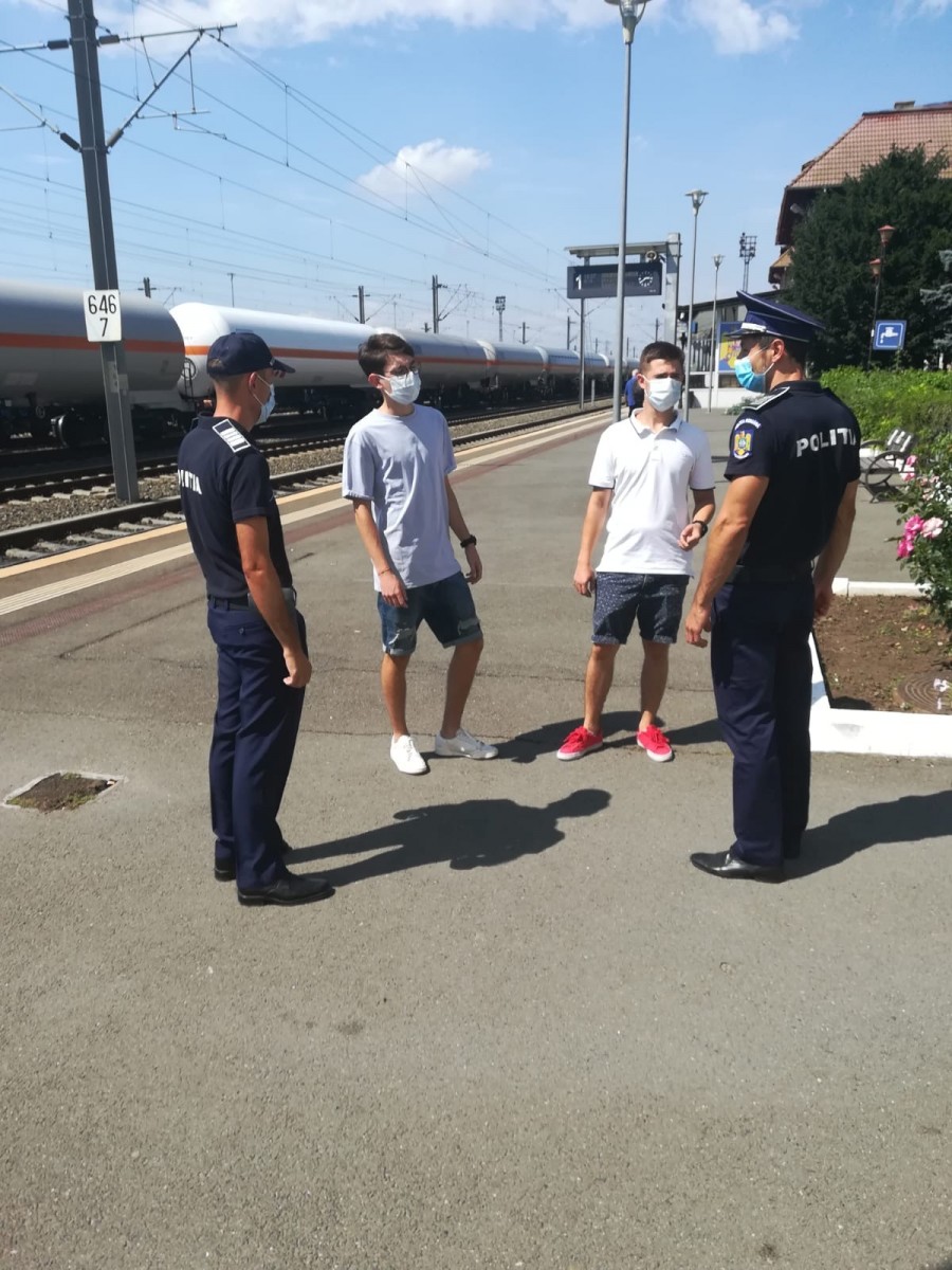SELFIE-UL PE TREN NU IA LIKE-URI, IA VIEȚI! Campanie națională de prevenire a accidentelor produse prin electrocutare