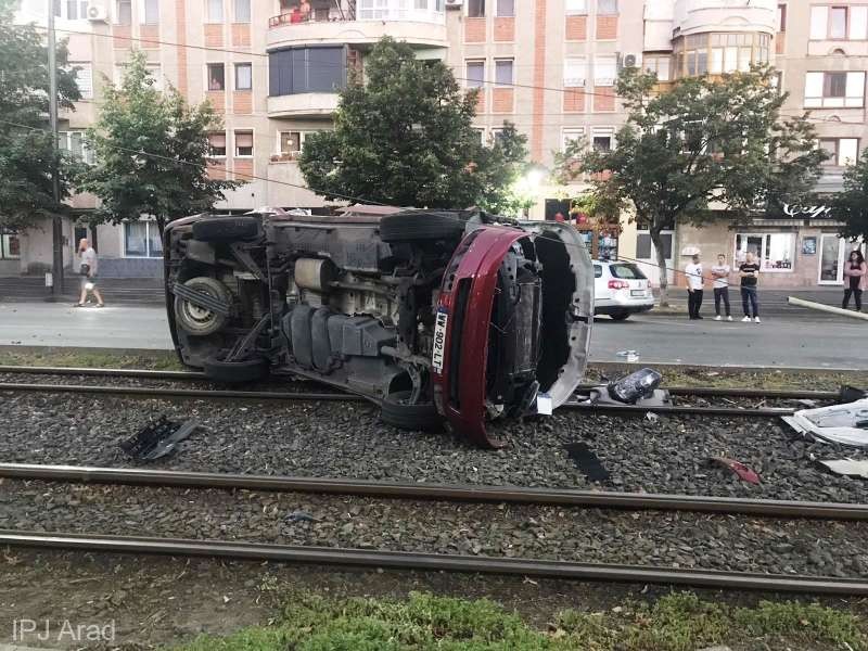 Accident grav în apropierea Gării CFR Arad. Un bărbat a murit şi altul este în stare gravă