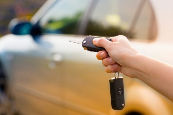 Atenție ce sistem de alarma montați pe mașină! Amezi de până la 3000 de lei