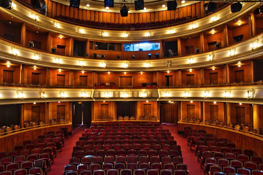 Restaurantele, cafenelele, cinematografele și teatrele se deschid de la 1 septembrie, cu respectarea strictă a unor reguli