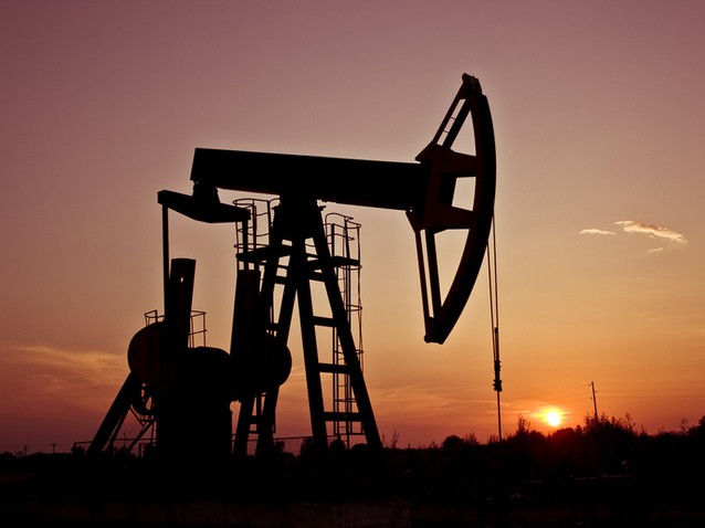 Preţurile petrolului au scăzut luni cu peste 6%