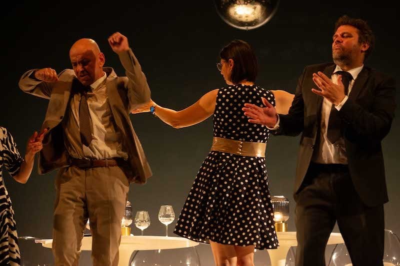 „Aniversare”, spectacolul Teatrului Clasic „Ioan Slavici” Arad - sold-out la Festivalul Internațional de Teatru de la Sibiu