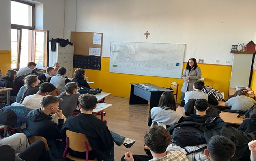 DGA Arad la Liceul Teoretic „Gheorghe Lazăr