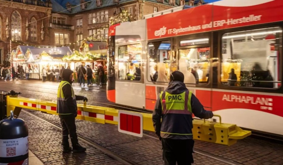 Un român de 25 de ani, arestat în Germania, după ce a bătut brutal două tinere care se sărutau într-un tramvai