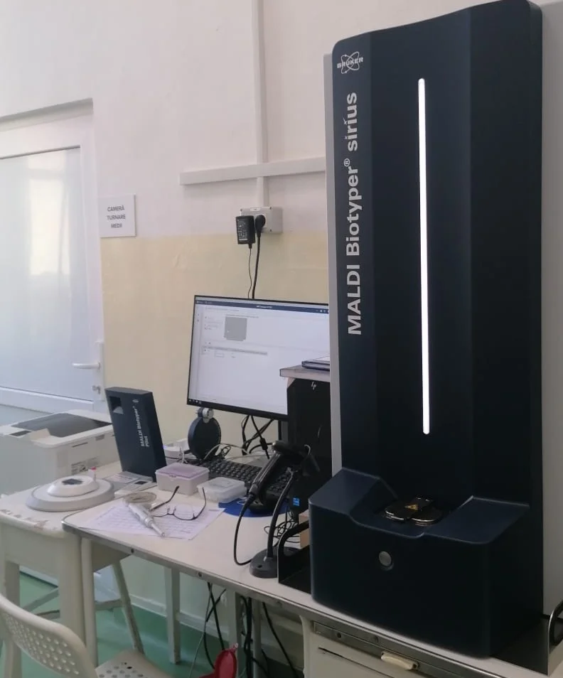 Spitalul Județean Arad salveaza un pacient prin diagnostic MALDI-TOF