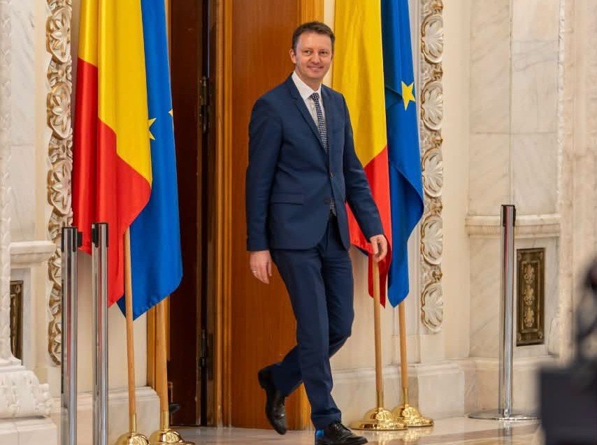 Încep audierile pentru miniștrii din Guvernul Mureșan