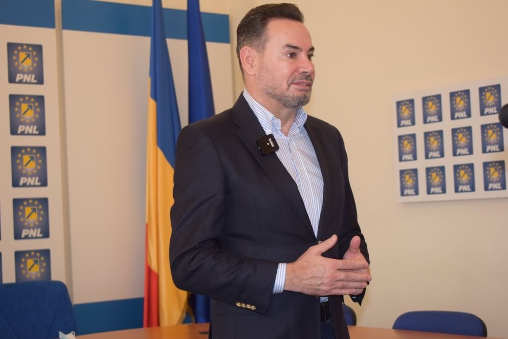 Gheorghe Falcă: „E foarte bine ca și AUR să ajungă la guvernare... cred că este momentul să beneficiem, între ghilimele, de cunoștințele lor”