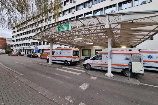 Șansa unei noi angajări la Spitalul Județean Arad. Concursul pentru infirmieri și brancardieri, reluat după rezultate slabe