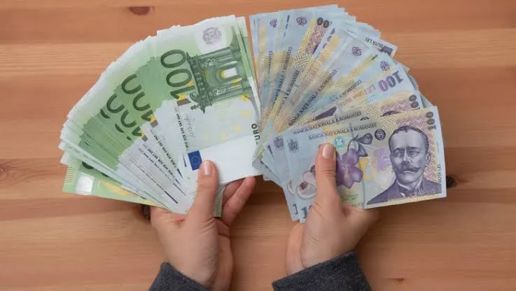 Cursul BNR atinge un nou maxim istoric: 5,3527 lei pentru un euro