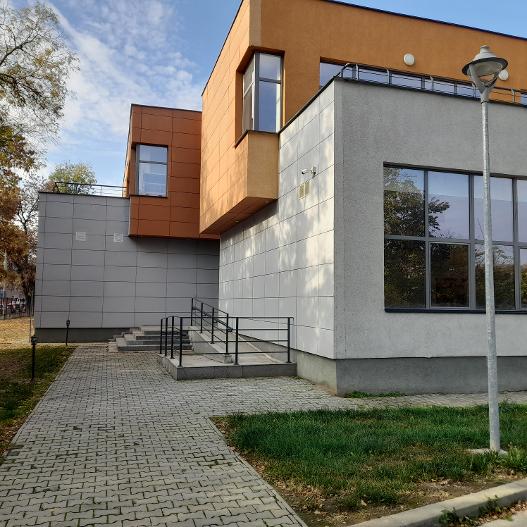 Palatul Copiilor din Arad, o investiție de 39 de milioane de lei, încă nefuncțională după 13 ani de la începerea lucrărilor